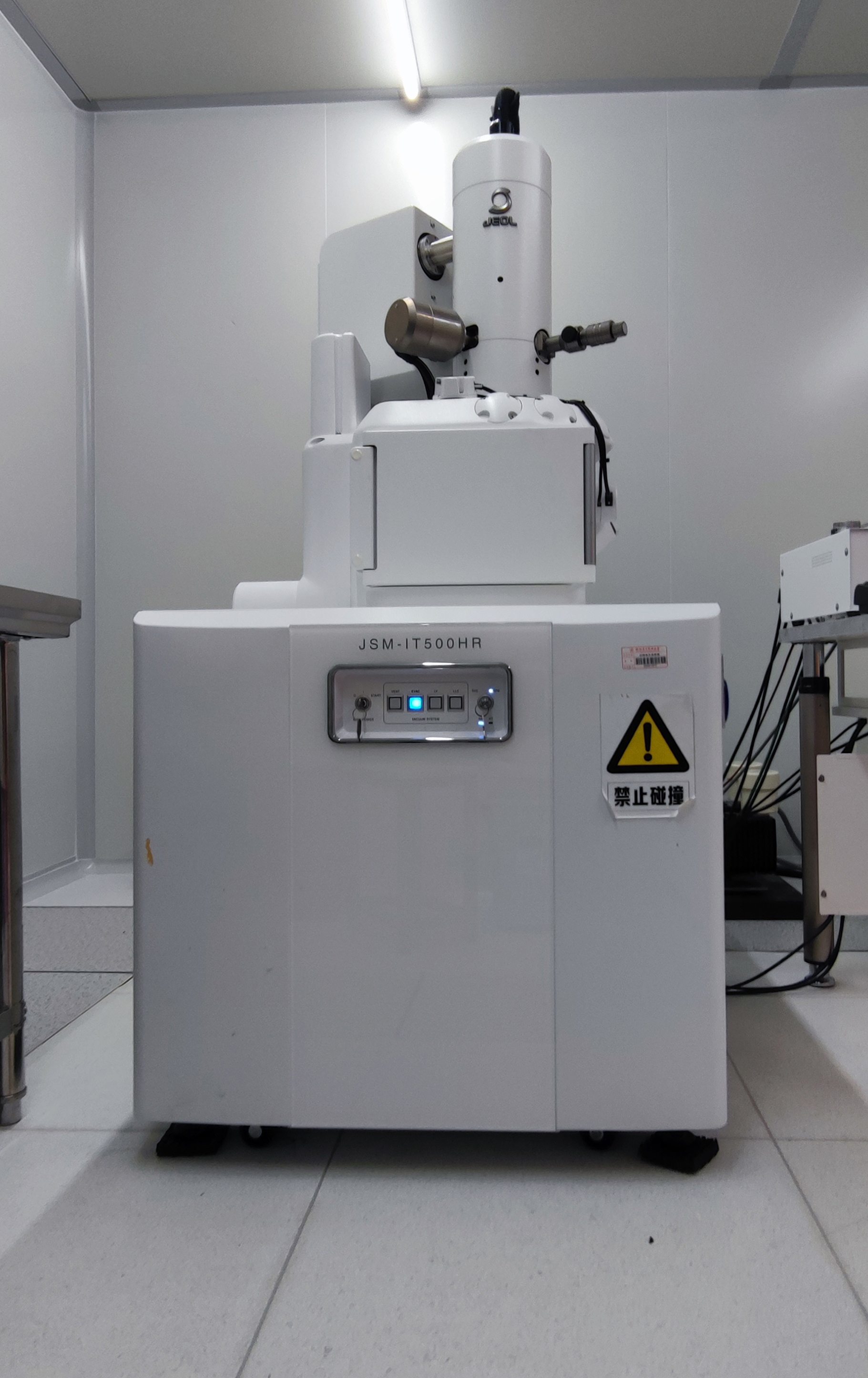 扫描电子显微镜